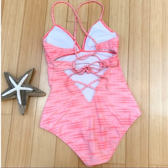 Athleta Ariel Peach One Piece Bathing Suit, S. - Picture 3 of 7